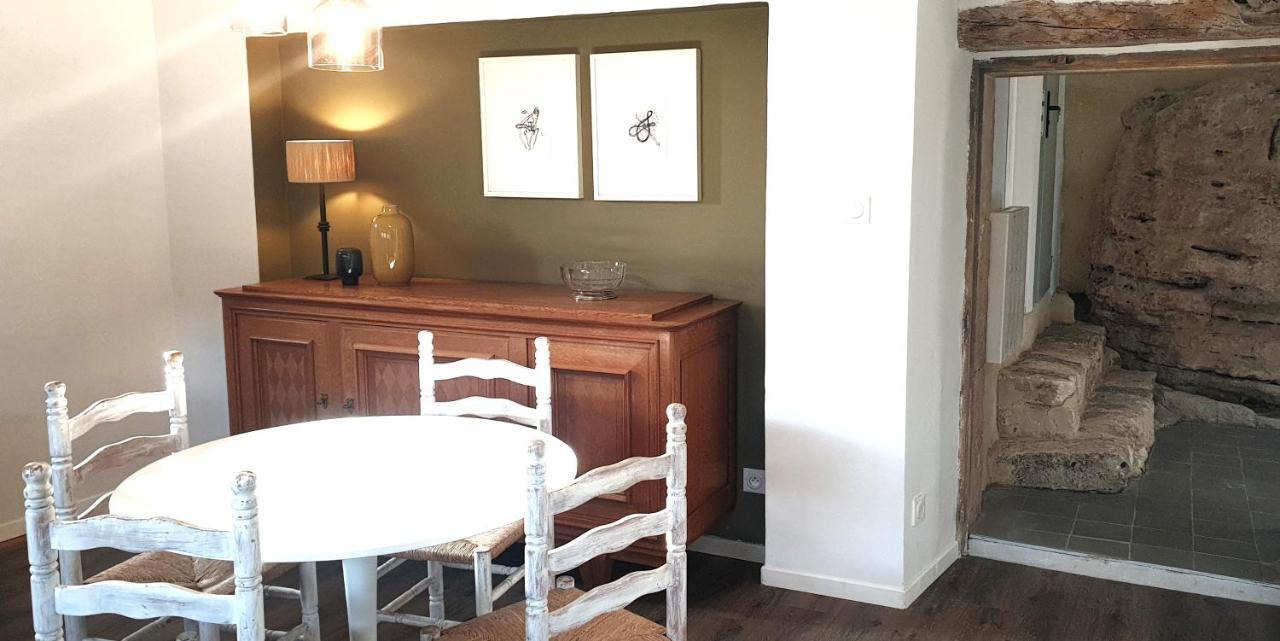 Logement Calme Avec Vue Sur Le Luberon Saignon Exterior photo
